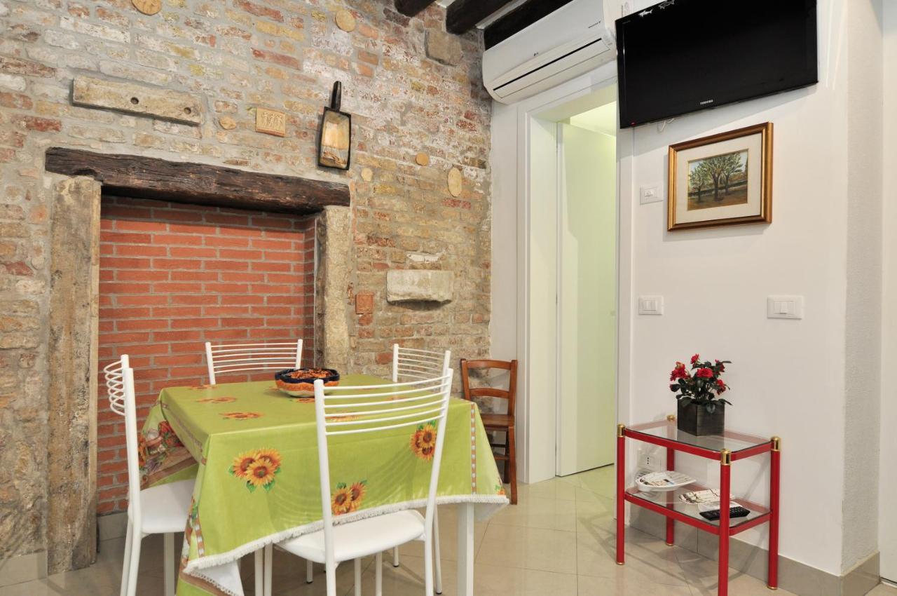 Cozy Apartment Near Rialto Bridge/ St.Mark Square Venezia Esterno foto